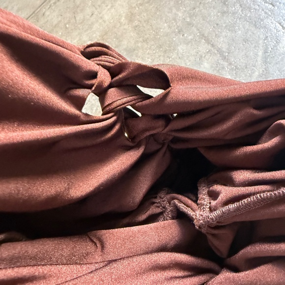 Jean Paul Gaultier Early 2000's Brand New Twisted Capri Tights - Picture 5 of 13